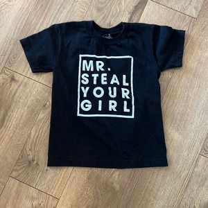 Boys Mr. steal your girl shirt size 6 / XL